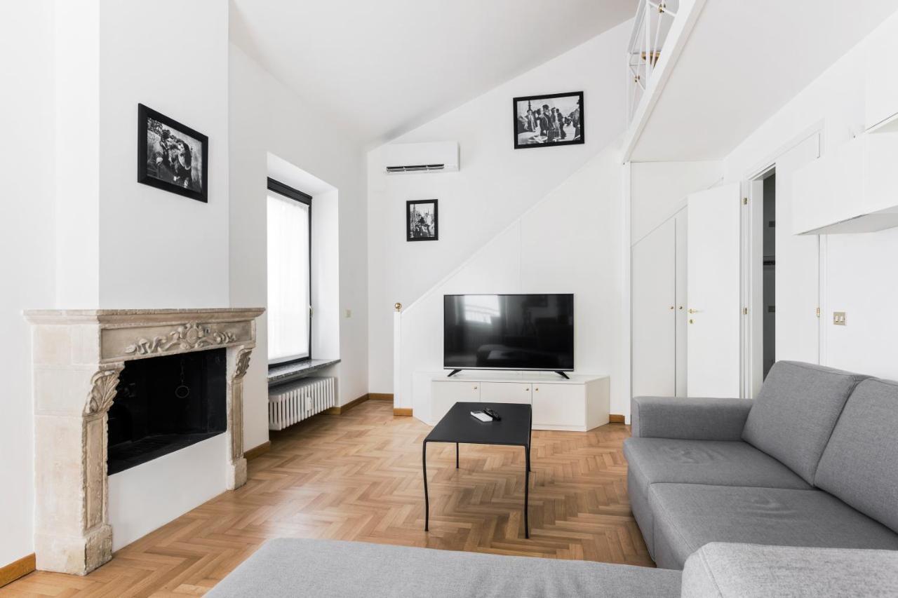 Living Brera, A Unique Experience - Vicolo Fiori Apartment มิลาน ภายนอก รูปภาพ