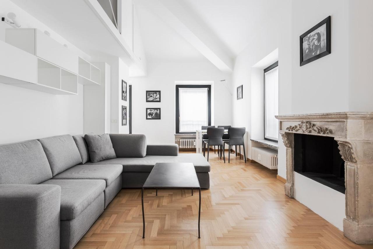 Living Brera, A Unique Experience - Vicolo Fiori Apartment มิลาน ภายนอก รูปภาพ