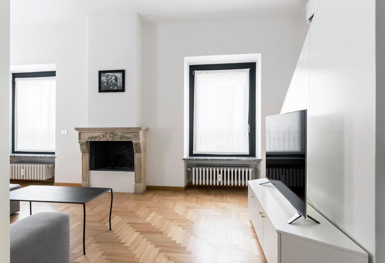 Living Brera, A Unique Experience - Vicolo Fiori Apartment มิลาน ภายนอก รูปภาพ