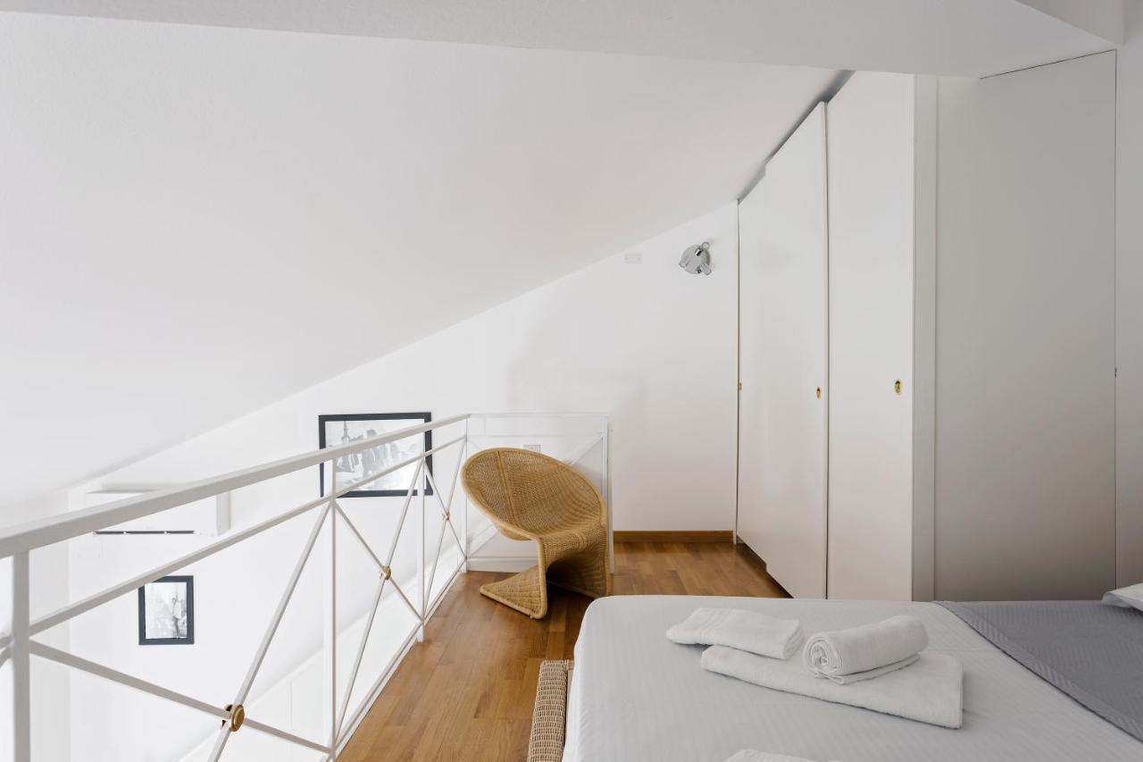 Living Brera, A Unique Experience - Vicolo Fiori Apartment มิลาน ภายนอก รูปภาพ